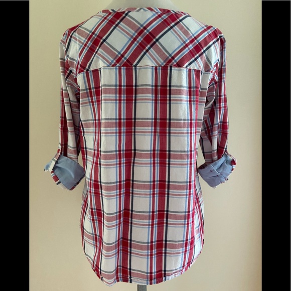 ❤️💙Super CUTE plaid Top - Picture 7 of 7